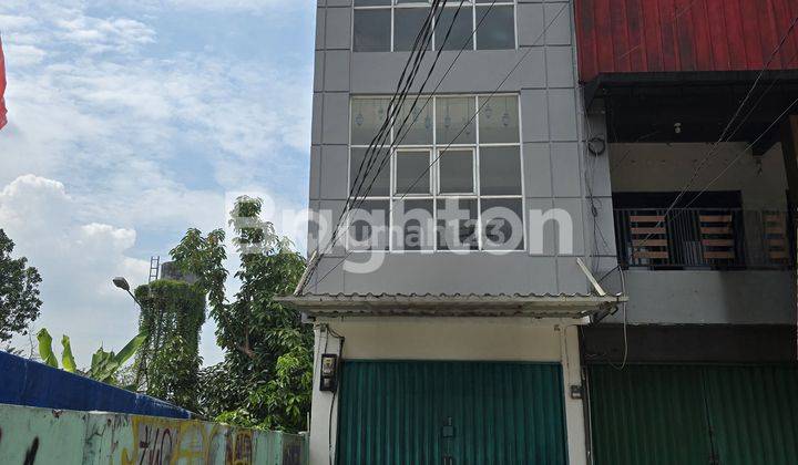 RUKO 3 LANTAI KAWASAN RAMAI DIJALAN RAYA SUKAHATI CIBINONG 2