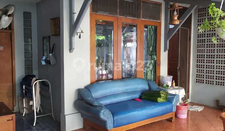 Comfortable House Near West Jakarta Mayor's Office 2