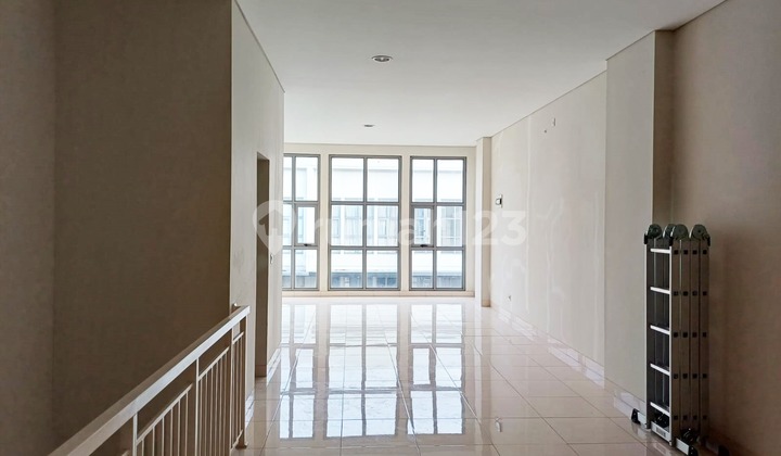 Rent Near Aeon Mall 3-Story Ruko Piazza Mozia BSD City 2