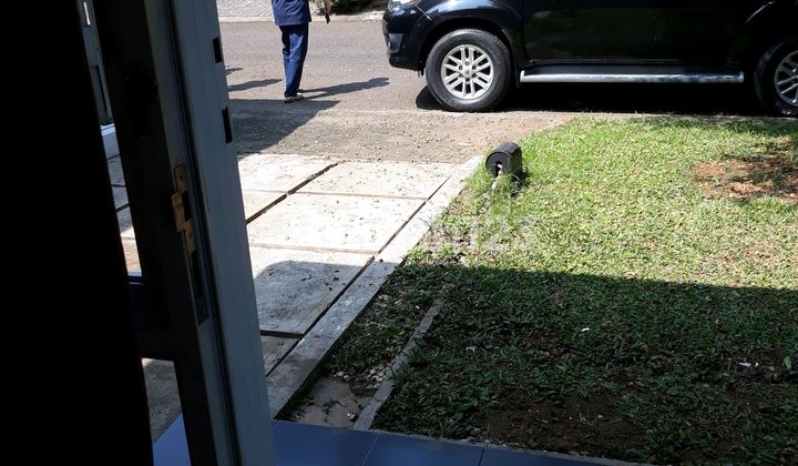 Jual Rumah Cantik Dekat Pintu Tol Precia Eminent Bsd City 2