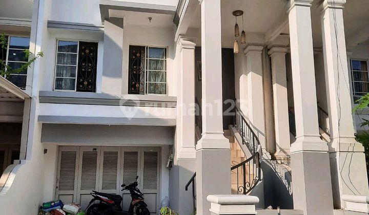 3-Story House Ready to Occupancy, Flood-Free in Gading Grande Residence, Pegangsaan Dua, Kelapa Gading, North Jakarta
