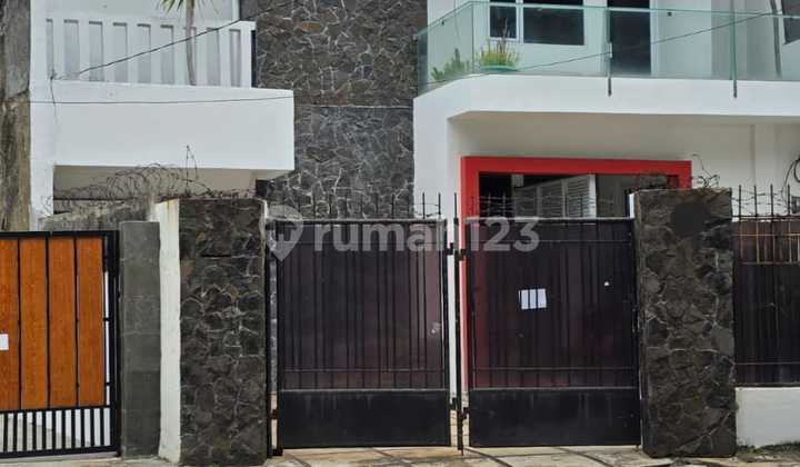 Rumah 2 Lantai Termurah,bebas Banjir Di Komplek Elit Pulomas,jakarta Timur Rumah 2 Lantai Termurah,bebas Banjir Di Komplek Elit Pulomas,jakarta Timur