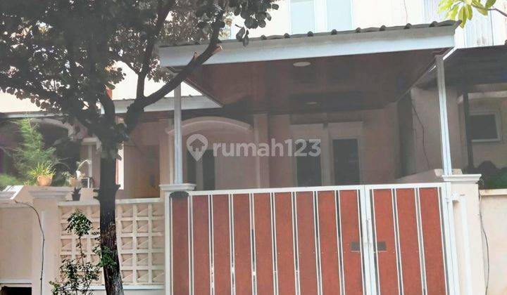 Rumah 2 lantai,strategis,siap huni,baru renovasi di perumahan royal residence Pulogebang,Cakung,Jakarta timur  2