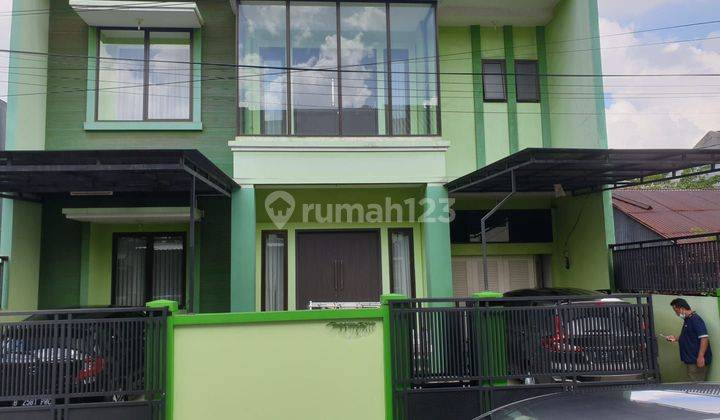 Rumah minimalis modern,strategis,siap huni di komplek perumahan Pulomas,Jakarta timur 1