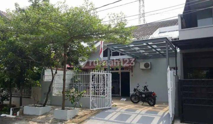 Rumah 2 lantai,siap huni,semi furnished,bagus,harga murah,lokasi strategis di perumahan pondok indah,pondok indah,Jakarta selatan 1