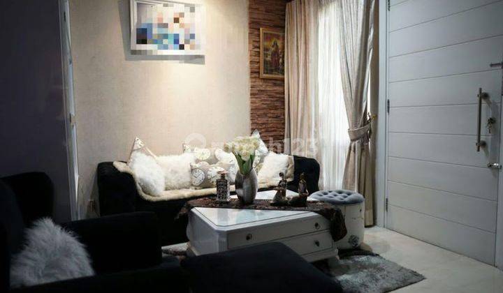 Town house Senayan golf residence,jalan patal,Senayan,Jakarta selatan,siap huni,fully furnished  1