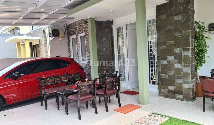 Rumah cantik posisi hook,minimalis modern,siap huni,lokasi strategis di cluster aralia,kota harapan indah,dekat Summarecon Gading crown,Bekasi  1