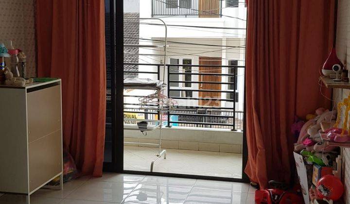 Rumah 2,5 Lantai,semi Furnished,bebas Banjir Di Gading Elok,kelapa Gading,jakarta Utara 1