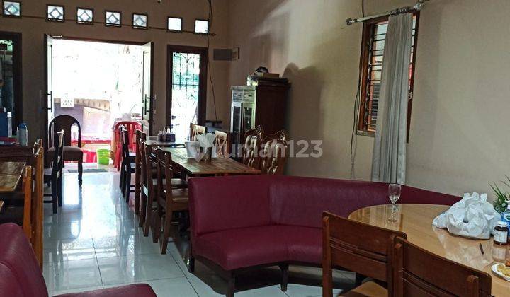 Rumah dan kost kostan 2,5 lantai,furnished,lokasi strategis di Rawamangun,jakarta timur  2