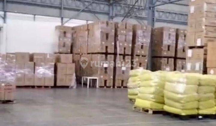 Gudang bagus,siap pakai,harga murah,ada loading dock,lokasi strategis di Cikarang,kabupaten Bekasi  2