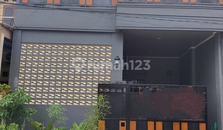 New 2-Story Ready-to-Live House, Flood-Free in Tytyan Kencana Housing, Marga Mulya Adjacent to Summarecon Bekasi, North Bekasi