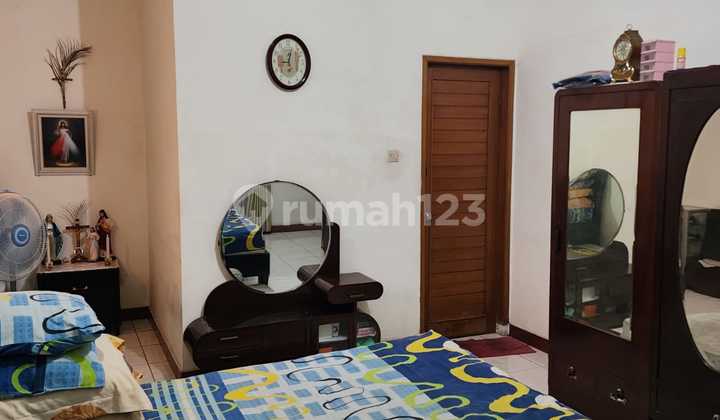 2-Story House Ready to Occupy, Flood-Free, Cheap Price Below Market in Duren Sawit, East Jakarta 2