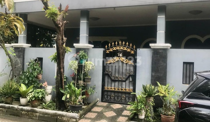Two-Story Hook House at Affordable Price Below Market, Ready to Occupy, Flood-Free in Prima Harapan Regency Housing, Attached to Harapan Baru Summarecon Bekasi, North Bekasi