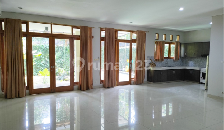 Rumah Di Kemang Bebas Banjir 2 Lantai Ada Swimming Pool  2