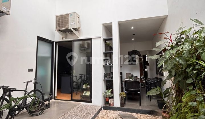 Rumah di Cluster Pinggir Jalan Besar Lokasi Strategis, Jagakarsa 1