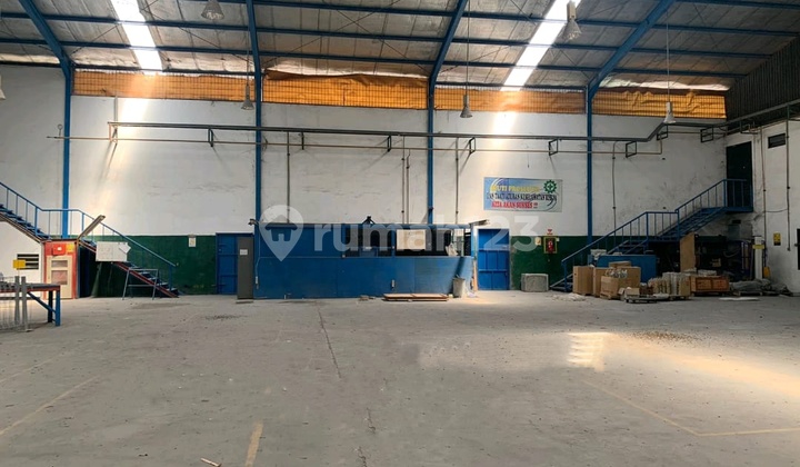 Gudang Ex Pabrik Kawasan Industri Shgb dengan Office di Cikupa
