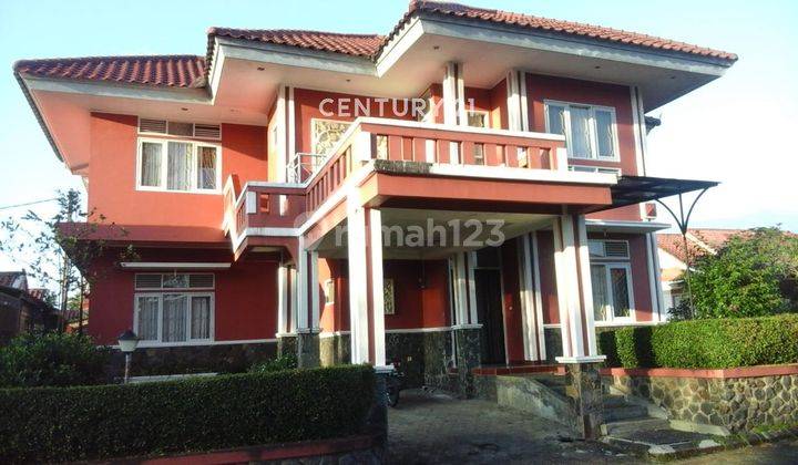 Villa Galaxy 2 Lantai Full Furnished Di Cipanas S3829 2