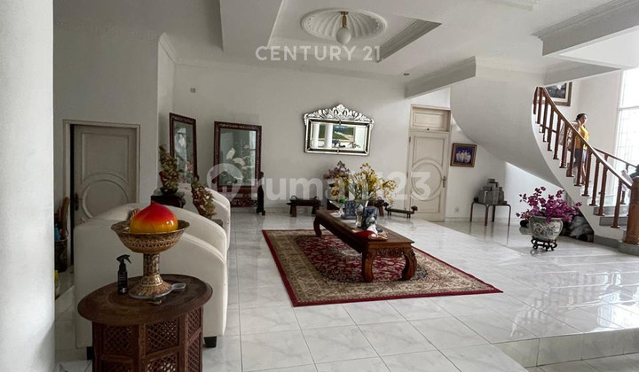 Rumah Tinggal 2 Lantai Dekat Tol Di Cilandak S8028