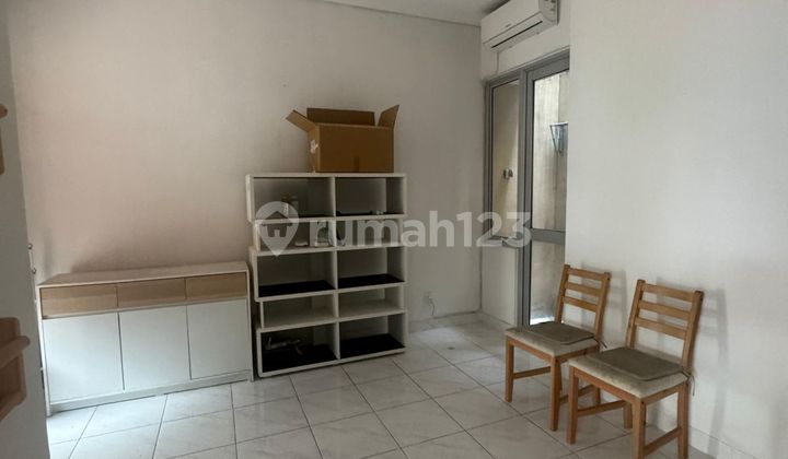 Rumah SHM Semi Furnished Free 3 AC di BSD, Tangerang Selatan 2