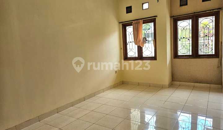 Ready to Occupy in Taman Kopo Indah 3 2