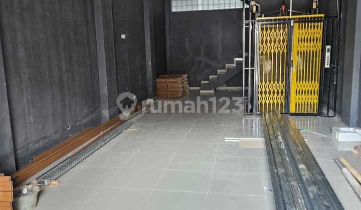 Ruko Siap Usaha Di Holis Regency 2