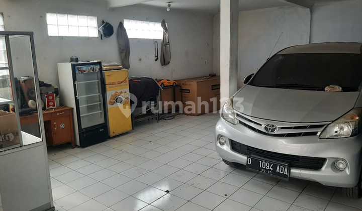 Large Hook 2.5 Floors in Kopo Permai 2