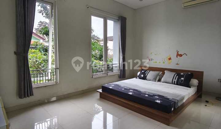 2 Lantai Semi Furnished di Taman Kopo Indah 2 2 Lantai Semi Furnished di Taman Kopo Indah 2