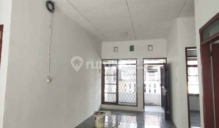 Besar Dapur Luas Di Taman Kopo Indah 2 Siap Huni 1