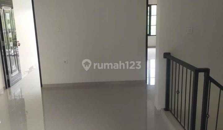 Rumah baru Minimalis 2 Lantai di Kopo permai  2