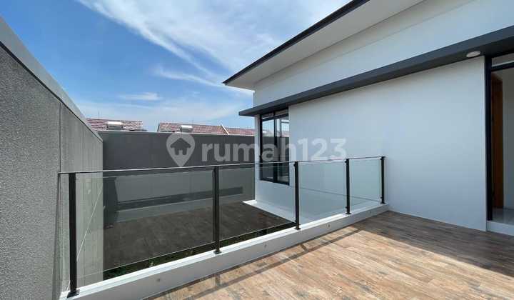 Rumah Baru Lingkungan Nyaman di Kota Baru Parahyangan 2