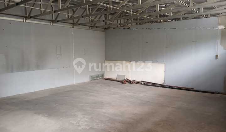 Gudang + Kantor di Taman Holis Indah Strategis Gudang + Kantor di Taman Holis Indah Strategis