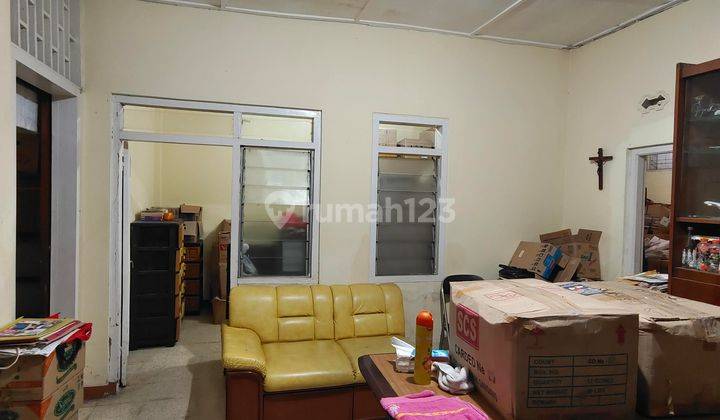 Jual Rumah di Sayap Kebon Jati 8