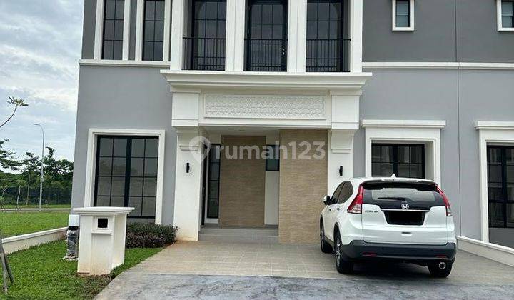 Rumah Neoclassical Eropa Dekat Tol di Helios Suvarna Sutera 1