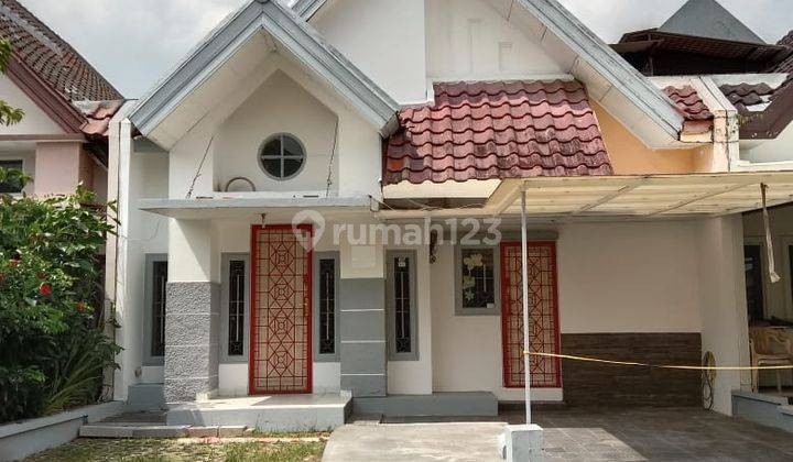 Disewakan Rumah 3 BR di Flamboyan Alam Sutera 1