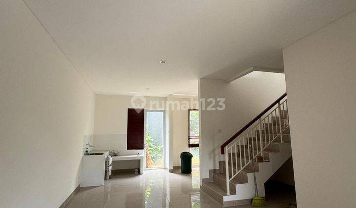 Rumah 2 Lantai 4 BR di Nara Village Gading Serpong 2