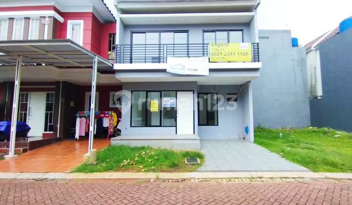 Rumah di Malibu Village JL. Fernhil - Gading Serpong Tangerang