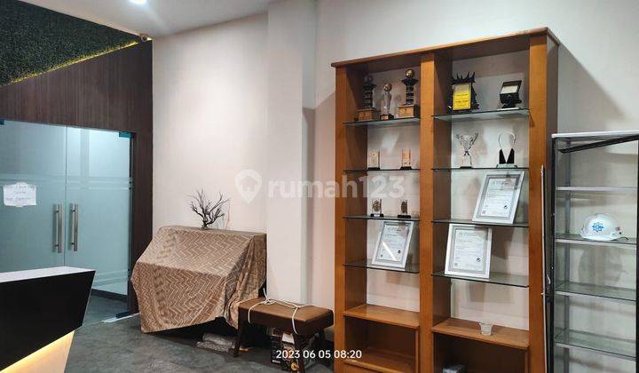 Ruko 5 Lantai Semi Furnished di Tambora Jakarta Barat 2