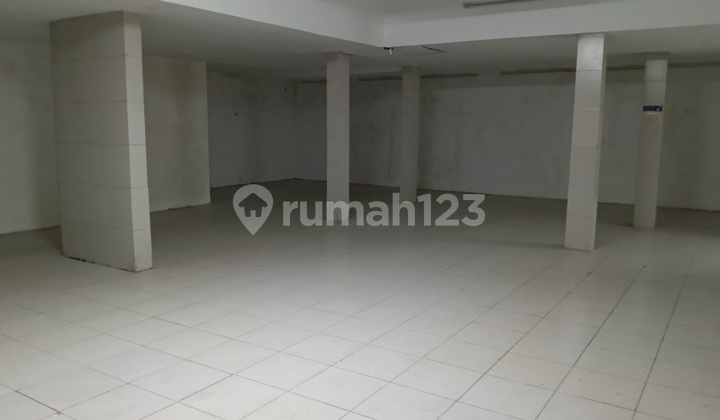 For Rent Strategic Commercial Building in Central Jakarta - Premium Location & High Investment Value 2
