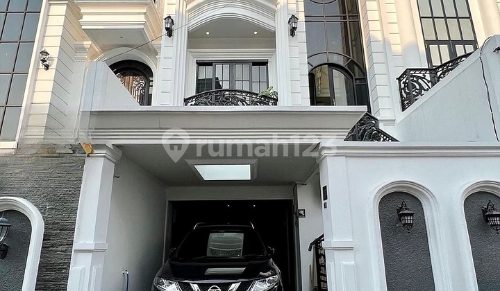Luxury House for Sale Fully Furnished - Jagakarsa, South Jakarta