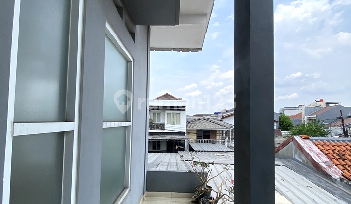 [DIJUAL] Rumah 2 Lantai di Taman Meruya Ilir - Lokasi Strategis & Nyaman di Jakarta Barat 2