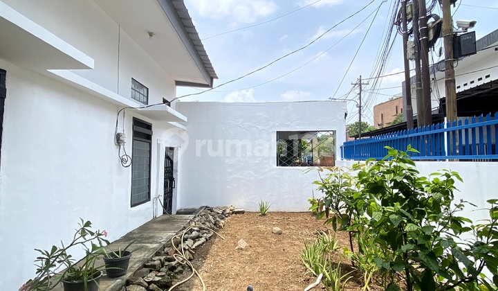 [DIJUAL] Rumah 2 Lantai di Taman Meruya Ilir - Lokasi Strategis & Nyaman di Jakarta Barat