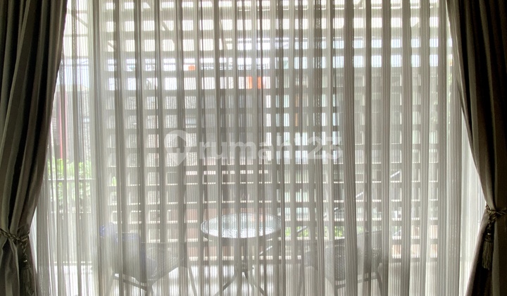 Dijual Rumah Mewah 3 Lantai di Meruya Ilir, Kembangan - Jakarta Barat 2