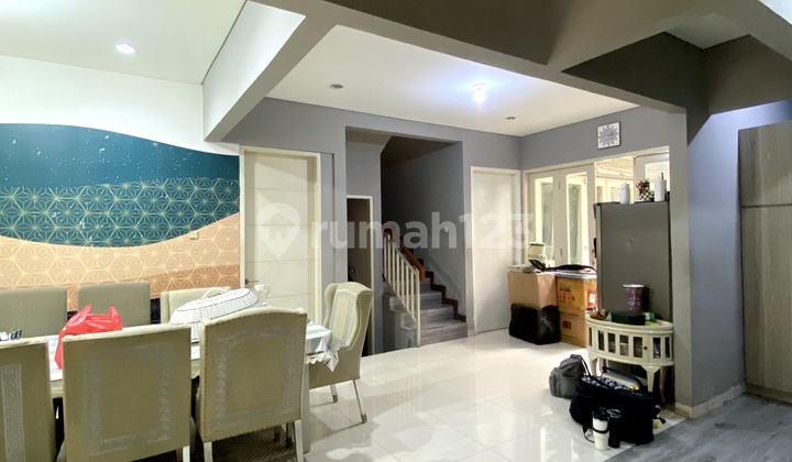 Luxury Ready-to-Occupy House for Sale in Duren Tiga, South Jakarta 2