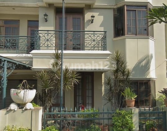 For Sale - 3-Story House in Tanjung Barat Indah, Jagakarsa