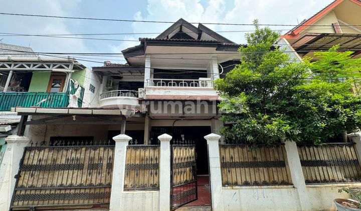 For Sale 3-Story House in East Rawasari, Cempaka Putih - Central Jakarta