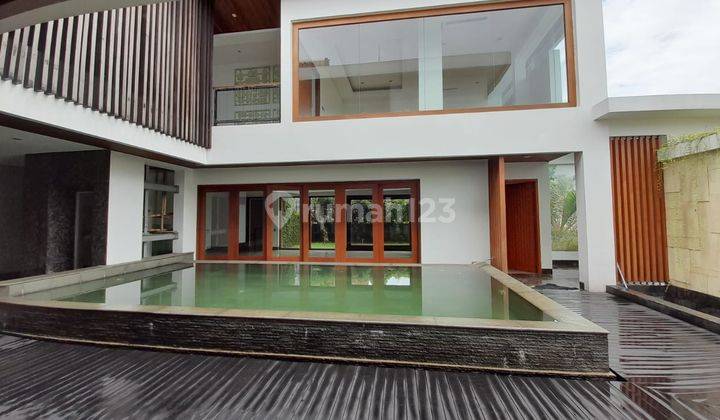 Rumah Bagus Furnished SHM di Pondok Indah, Jakarta Selatan 2