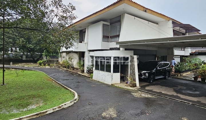 Rumah Widya Candra 4 BR, SHM, Bagus, Siap Huni