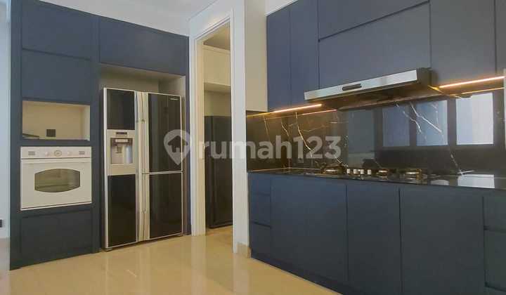 Pejaten House 4 BR, SHM, Good Condition, Ready to Occupy 2