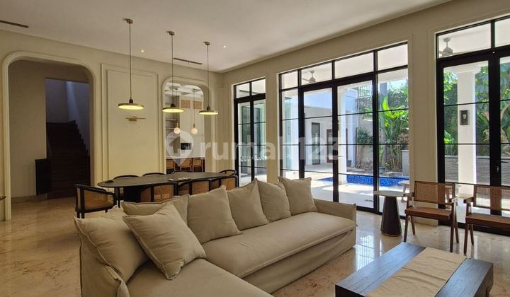 Rumah Kebayoran Baru, Jakarta Selatan Furnished SHM