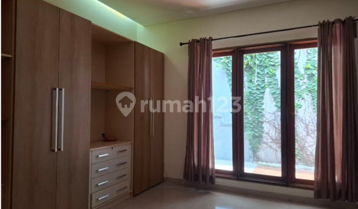 Rumah Disewakan 1 Lantai Pondok Indah Strategis dan Siap Huni 2